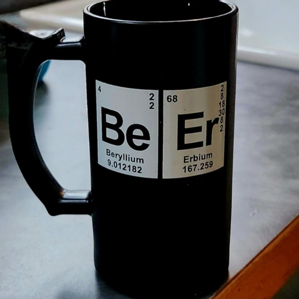 Glass beer mug